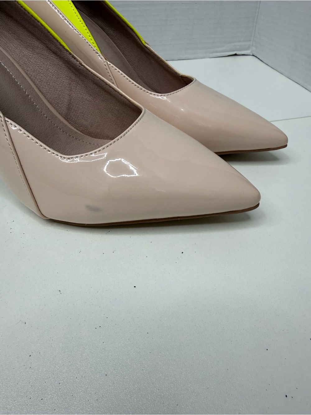 Beautiisoles Bardot 20 pumps in beige with neon yellow leather inserts size 9 - Picture 10 of 12